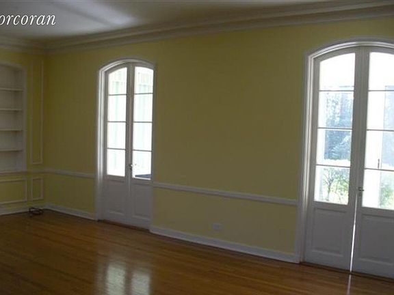 4th image of 140 Seaview Ave