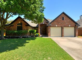 4104 N Summercrest Loop, Round Rock, TX 78681
