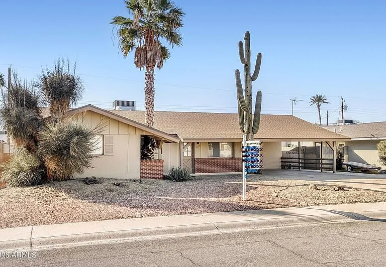 921 E Campus Dr — Photo 3