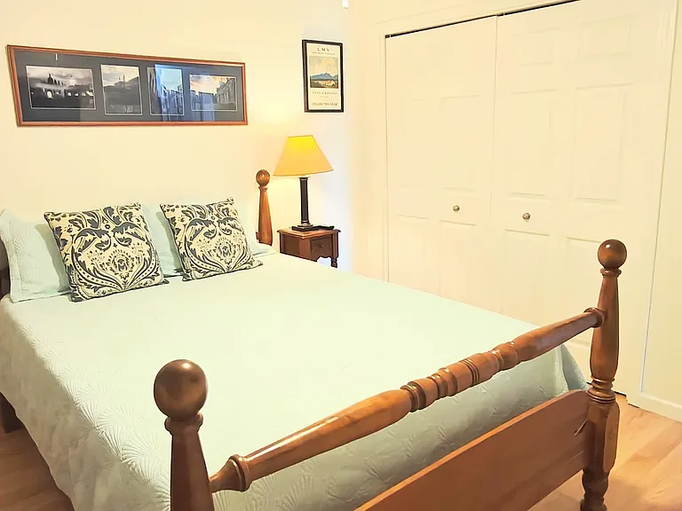 Third hall bedroom.