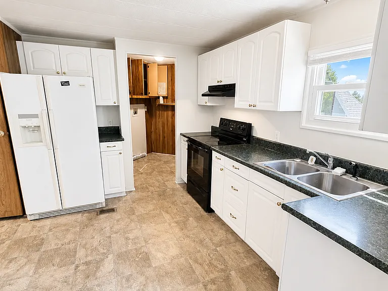 3425 Davis Bridge Rd — Photo 3