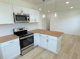 50 Summer St #3, Dover, NH 03820