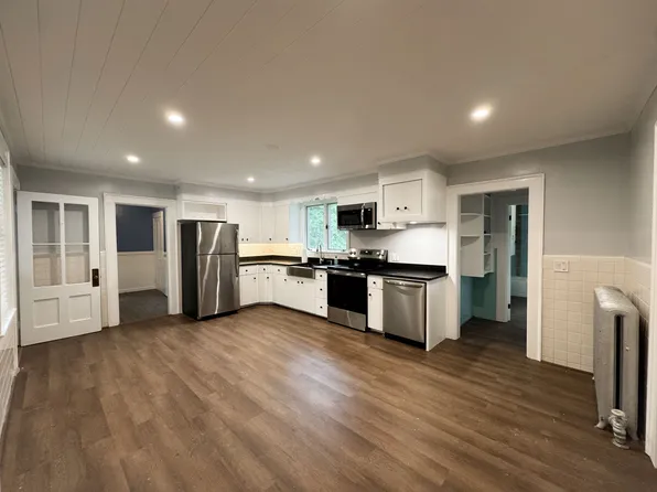 19 Library St, Allenstown, NH 03275