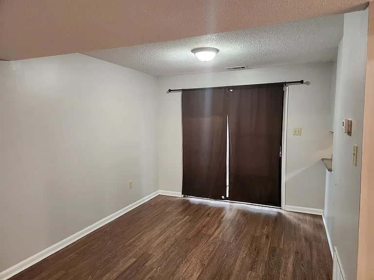 140 Windmill Ln — Photo 5