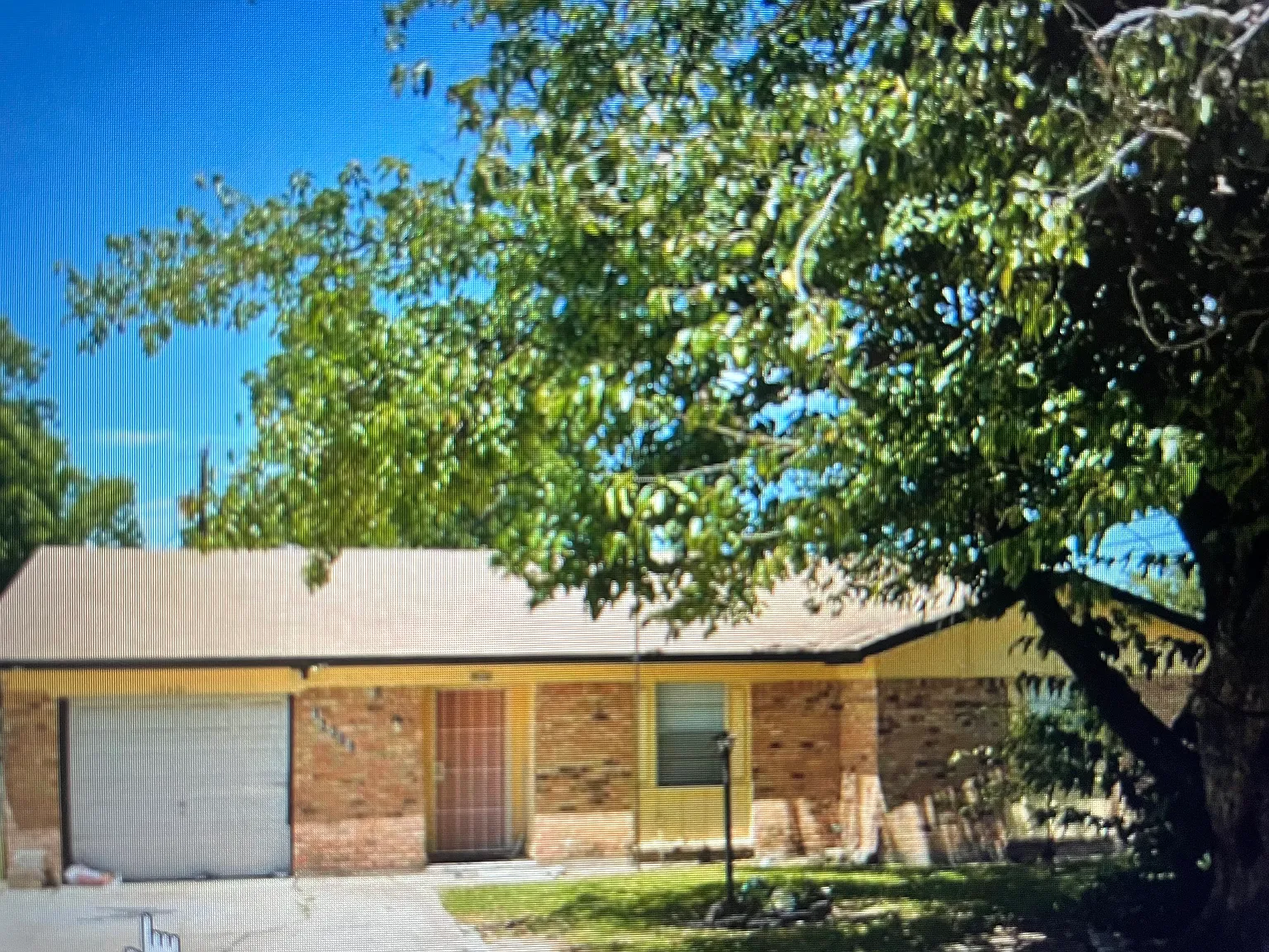 4 bed, 1102 sqft, $1,900 — Photo 1