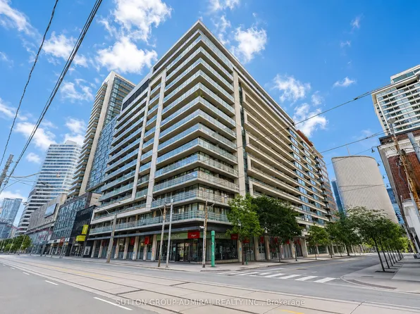 111 Elizabeth St #905, Toronto, ON M5G 1P7