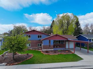 935 Cliff St, Lander, WY 82520