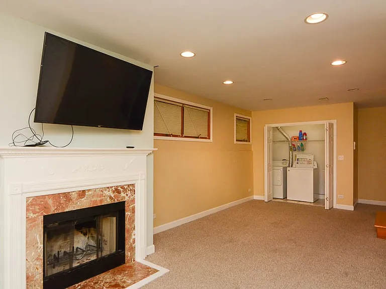1720 W Augusta Blvd #2 — Photo 10