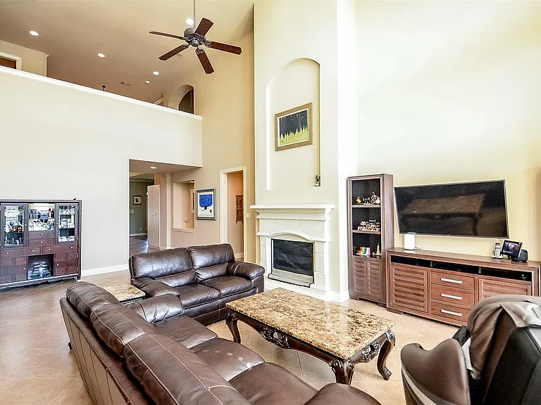 2239 Monarch Terrace Dr — Photo 9