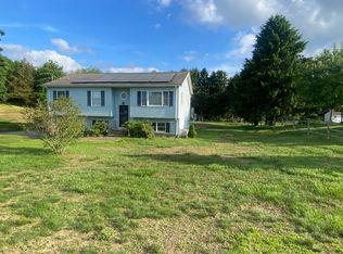 581 Hopeville Rd, Griswold, CT 06351
