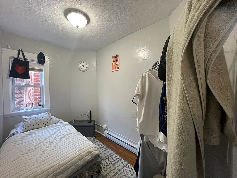 161 Endicott St #5R — Photo 4