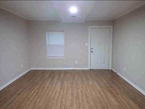 2nd image of 711 18th Ave N