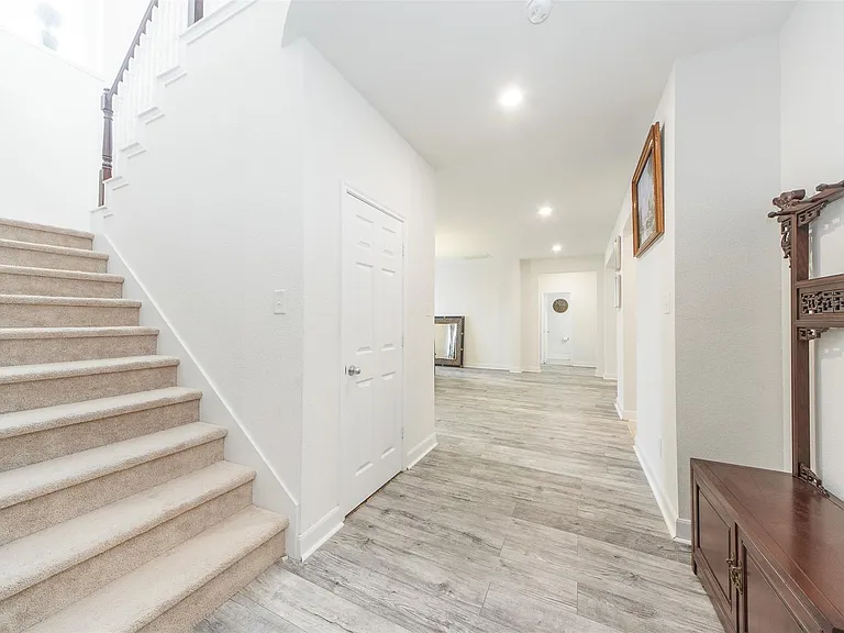 15406 Easton Gate Ln — Photo 4