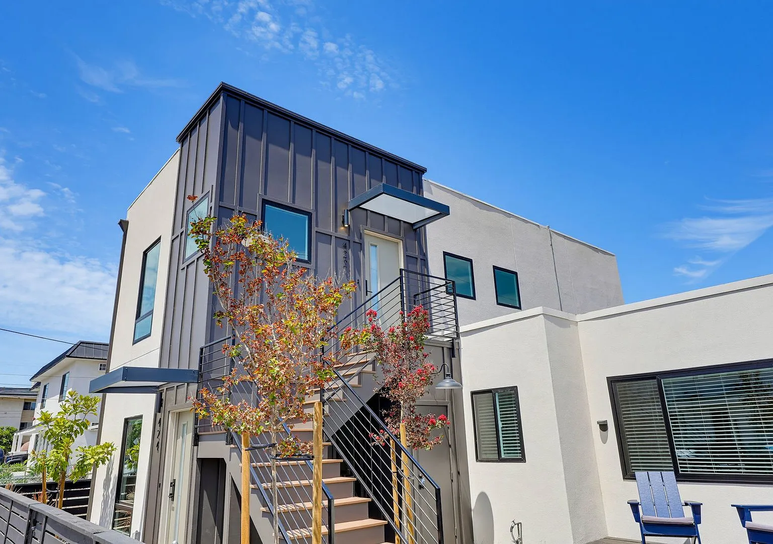 Brand-New Furnished 2BR | Central San Diego | 30+ Day Stays — Photo 3