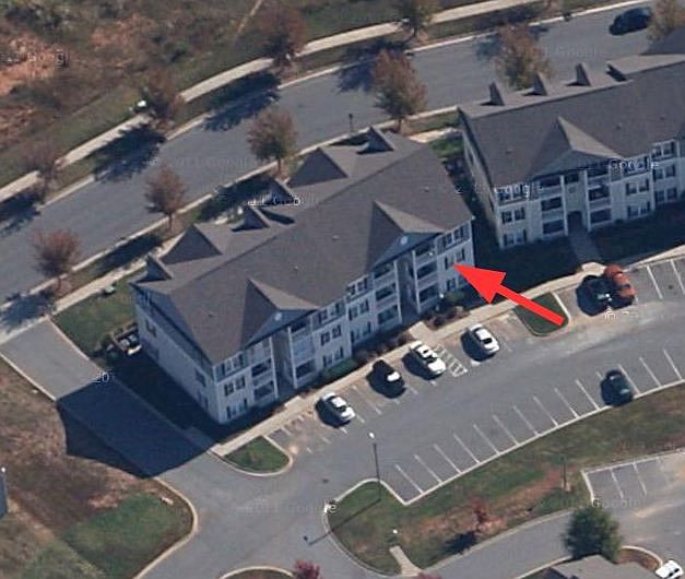 1st image of 970 Plaza Walk Dr