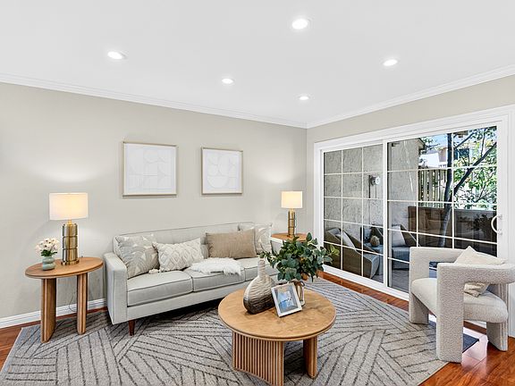 2nd image of 125 Connemara Way APT 53