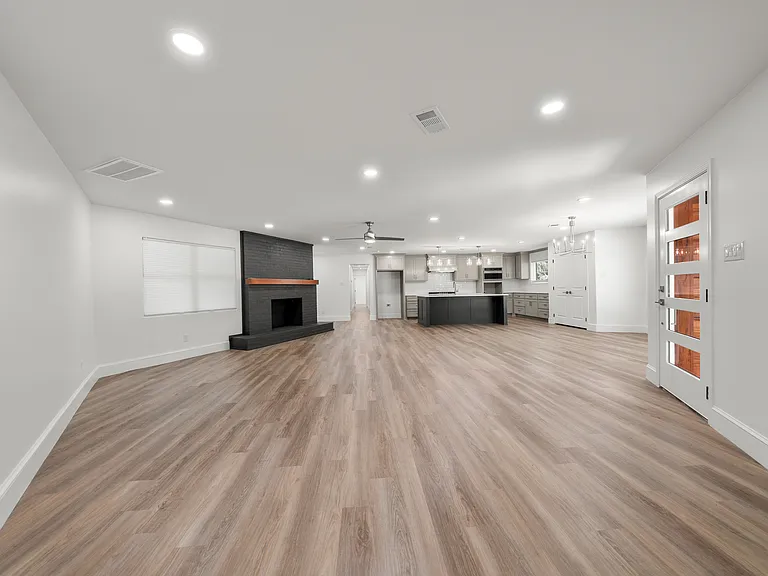 52055 Lockwood Dr — Photo 8