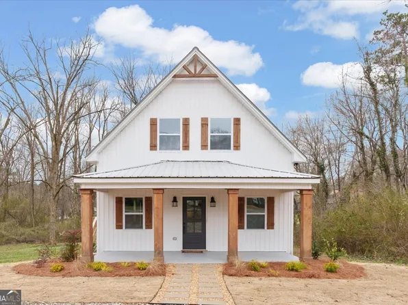 285 3rd St, Fruithurst, AL 36262