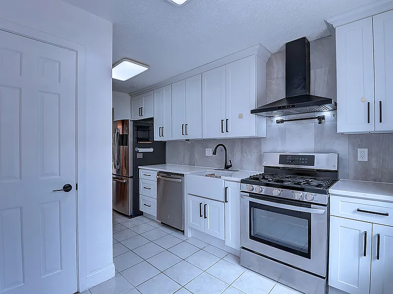 32 Farmington Chase Cres #32 — Photo 5