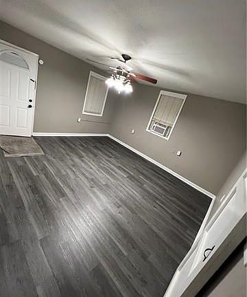4th image of 434 2nd Ave #A