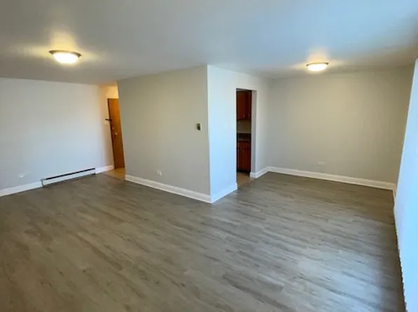 East End Apartments/Madison Apartments, 515 E End Ave APT 104, Calumet City, IL 60409