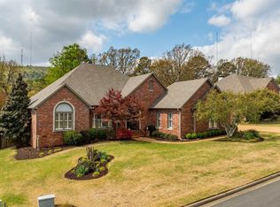 26 Bayonne Dr, Little Rock, AR 72223