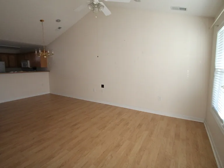 1555 Tiana Way — Photo 3