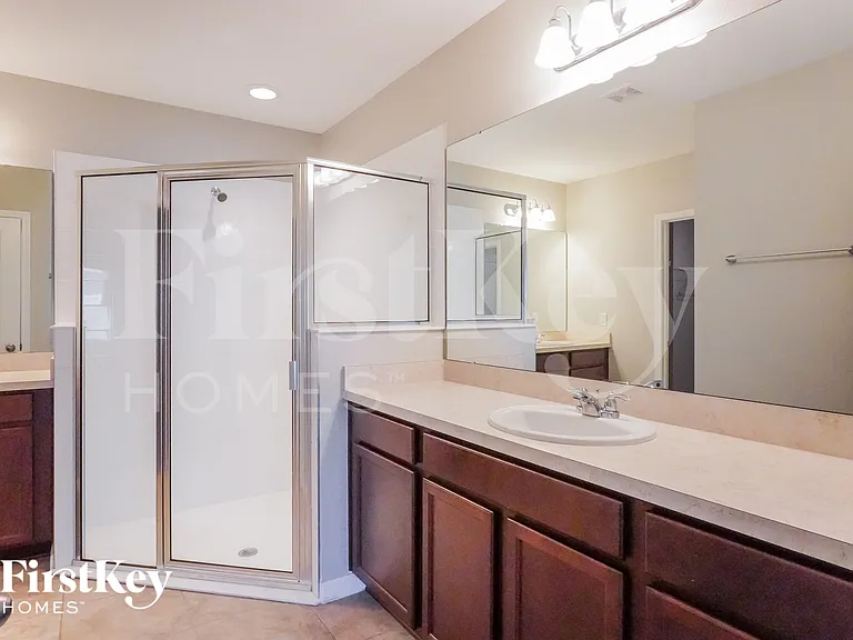 822 Fillmore Ct — Photo 8