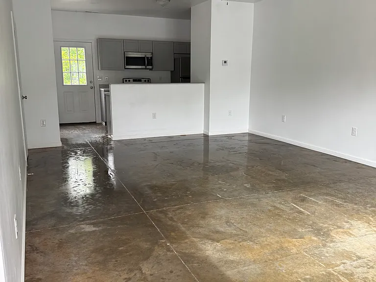 1051 Bratton Br #28 — Photo 5