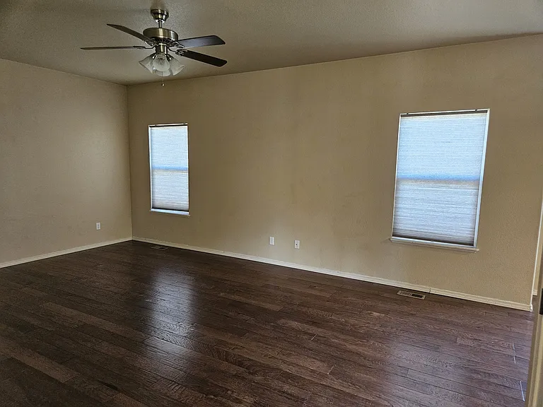 8444 Vanderwood Rd — Photo 18