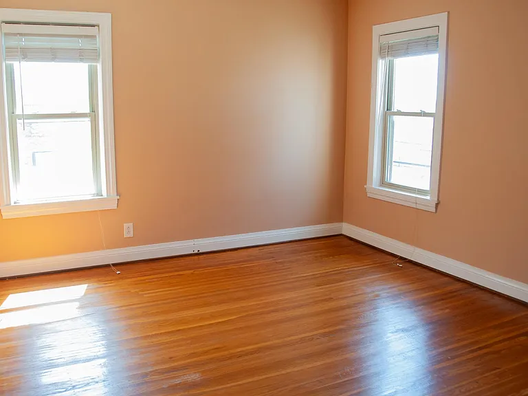 900 Audubon Pkwy #4 — Photo 14