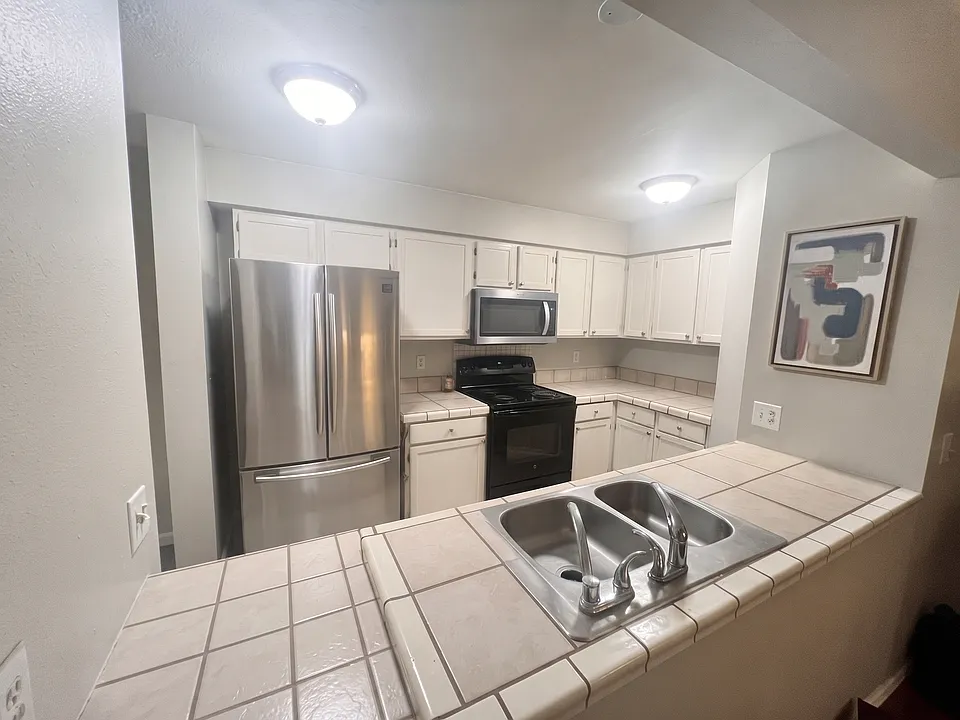 14806 E 2nd Ave #203G