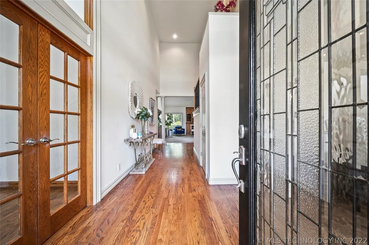 7804 E Dallas St — Photo 4