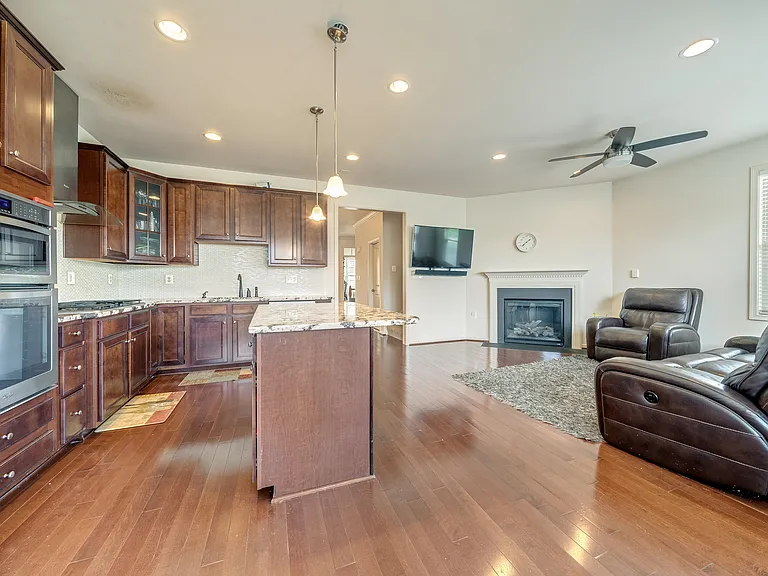 23314 Tradewind Dr — Photo 6