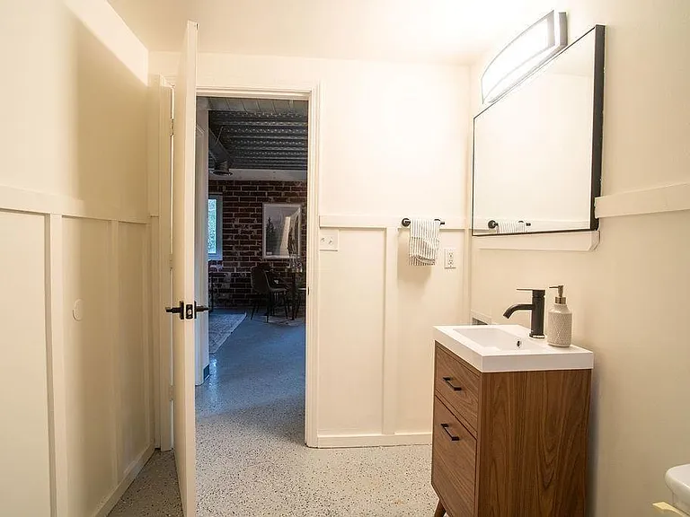 15 Burbank Dr SW #3 — Photo 8