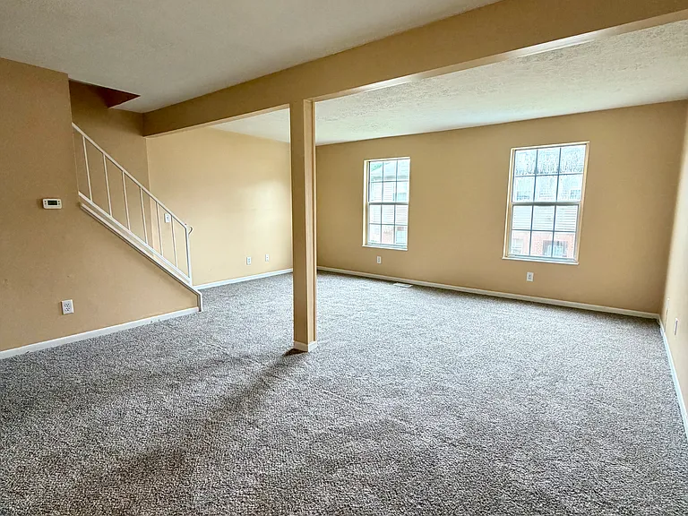 190 Dell St #3 — Photo 4