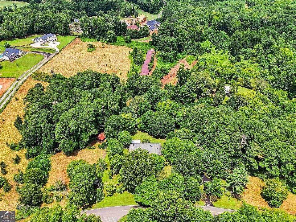 1st image of 2065 Wilkie Rd