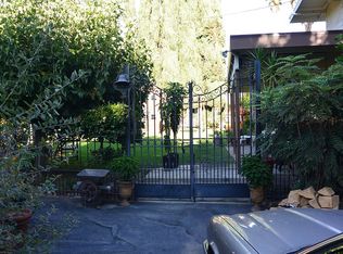 1527 Cedarhill Rd, Glendale, CA 91202