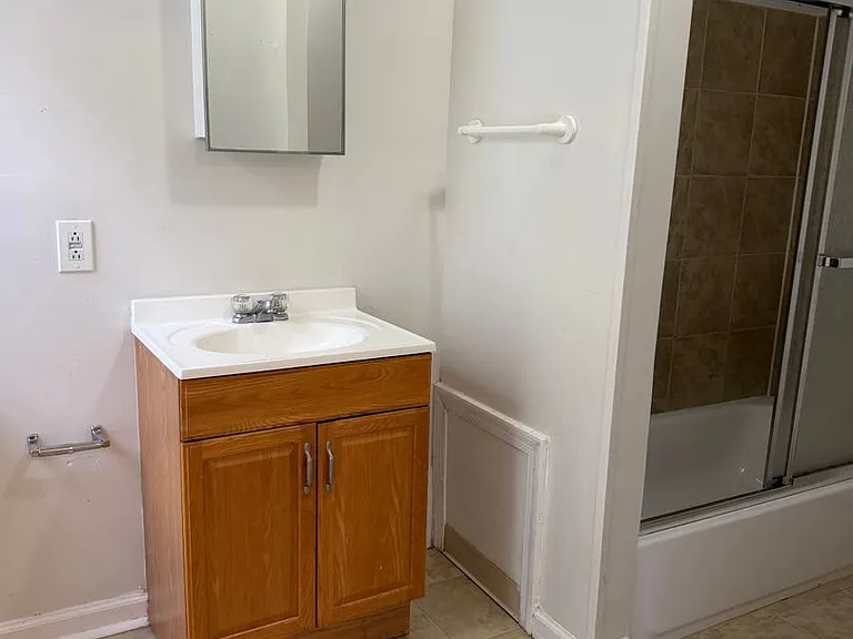 7405 Columbia Ave — Photo 11