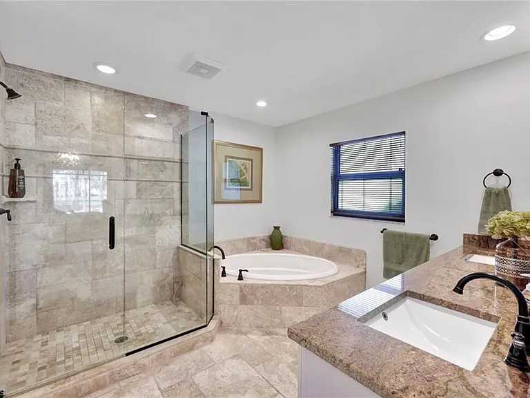 9940 Treasure Cay Ln — Photo 13
