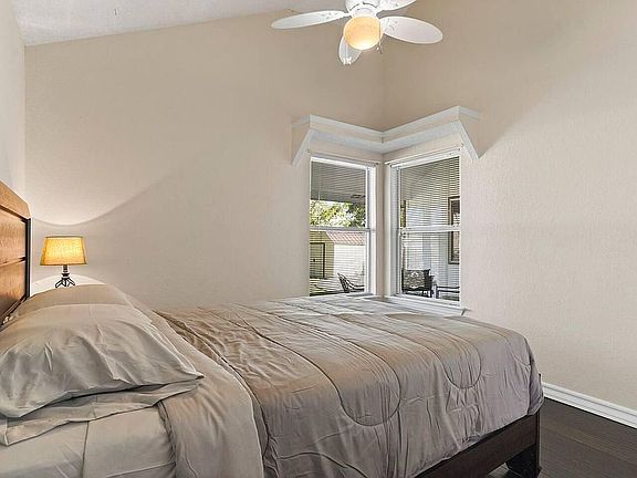 4th image of 1489 Plaza Verde Dr