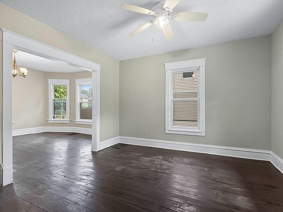 5th image of 916 Kirkwood Blvd