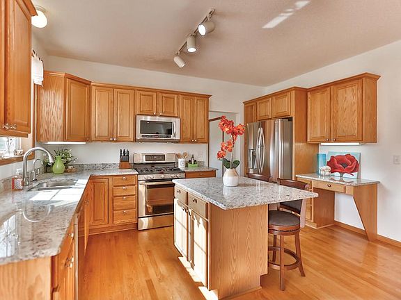 3rd image of 2565 Eyrie Dr