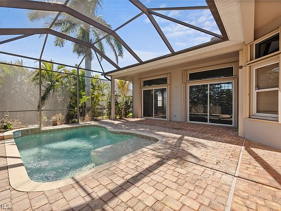 4th image of 2727 NW 45th Pl