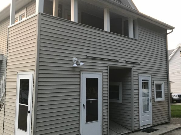 (undisclosed Address)