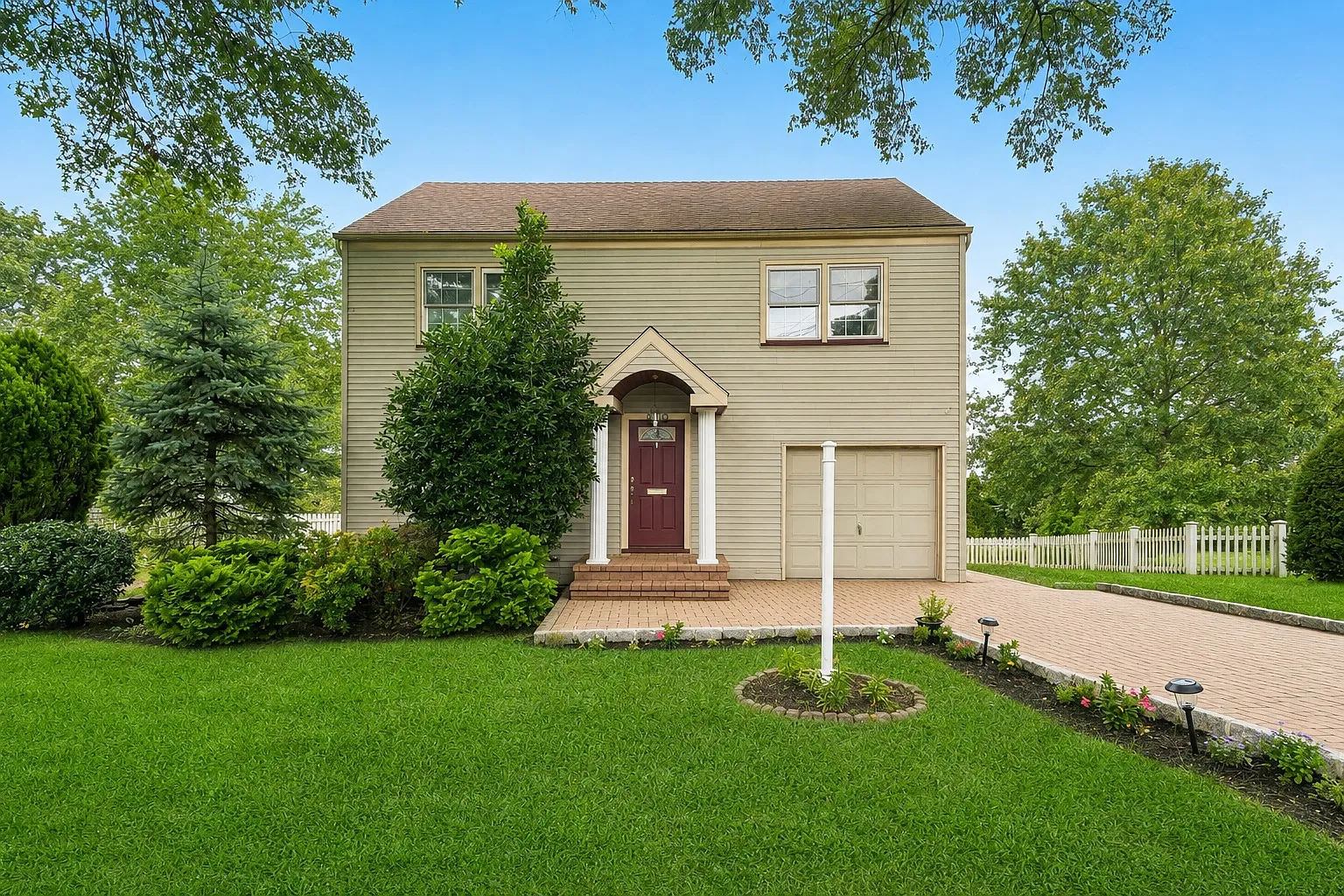 3 bed, $3,400 — Photo 2