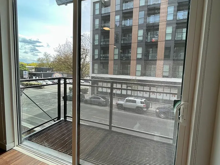 Spur Apartments — Photo 117