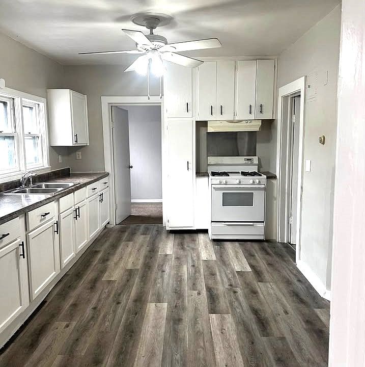1st image of 657 Bedford St