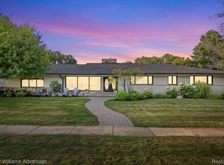 26284 Graham Rd, Redford, MI 48239