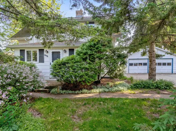 1521 Carole Ln, Green Bay, WI 54313